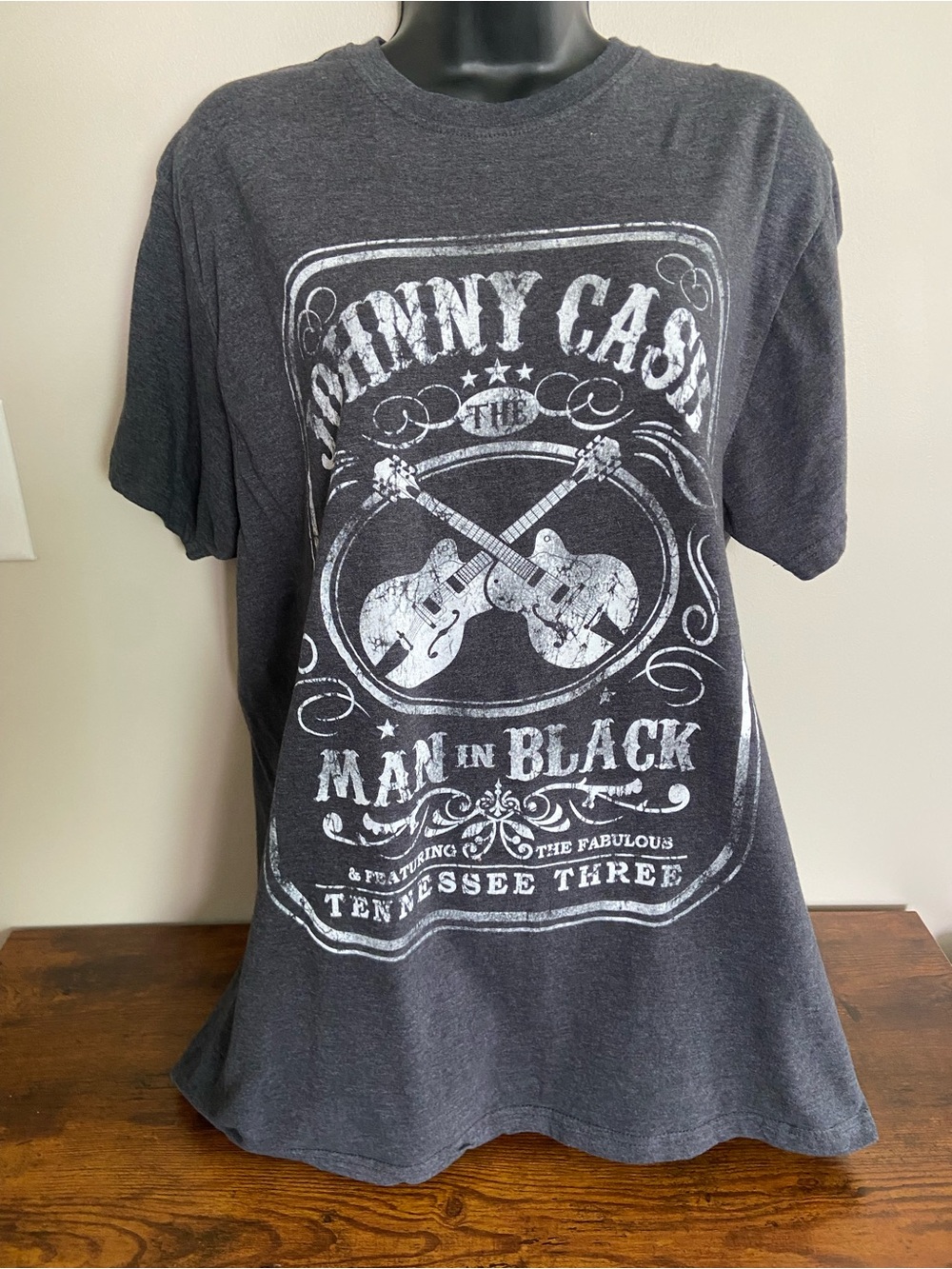 Johnny Cash 'Man in Black' Graphic Tee - Dark Gray